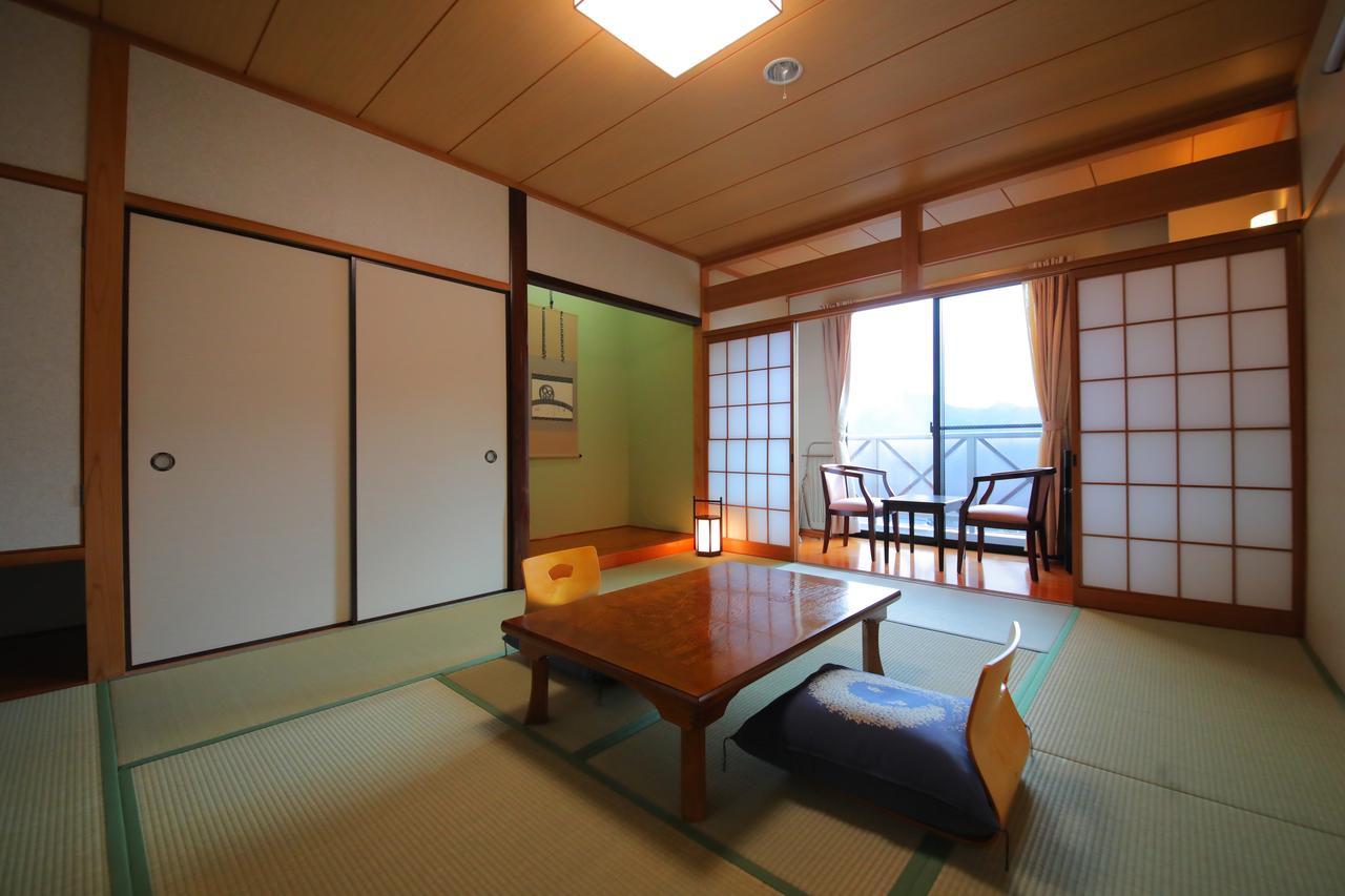 ゆけむり山荘 Hotel Юфу Екстериор снимка
