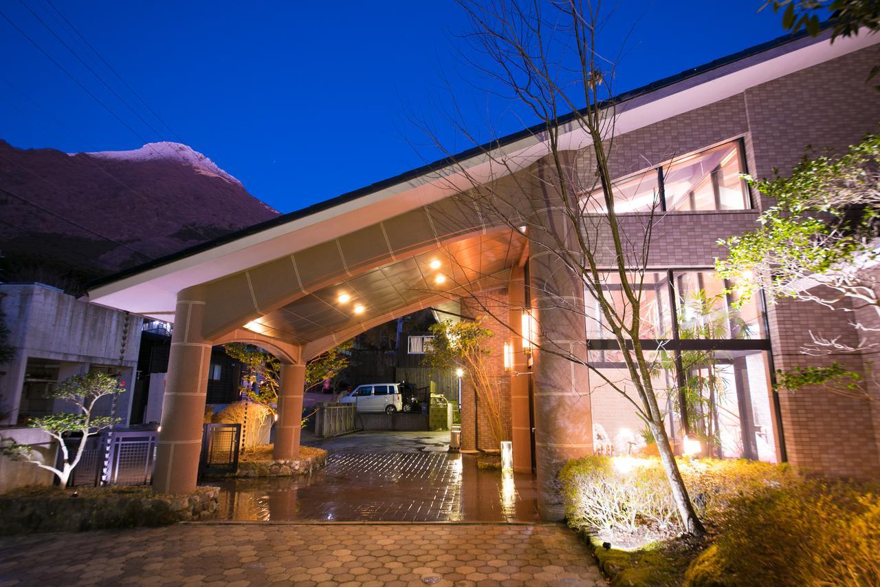 ゆけむり山荘 Hotel Юфу Екстериор снимка